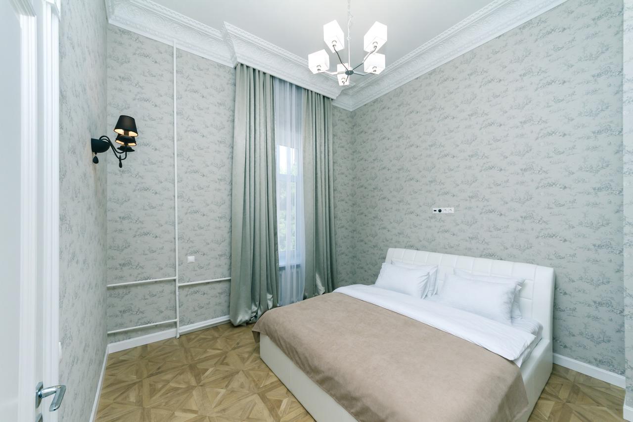 Vip Apartment Near Kreschatyk, 31А Pushkinska Street Kiev Exterior foto