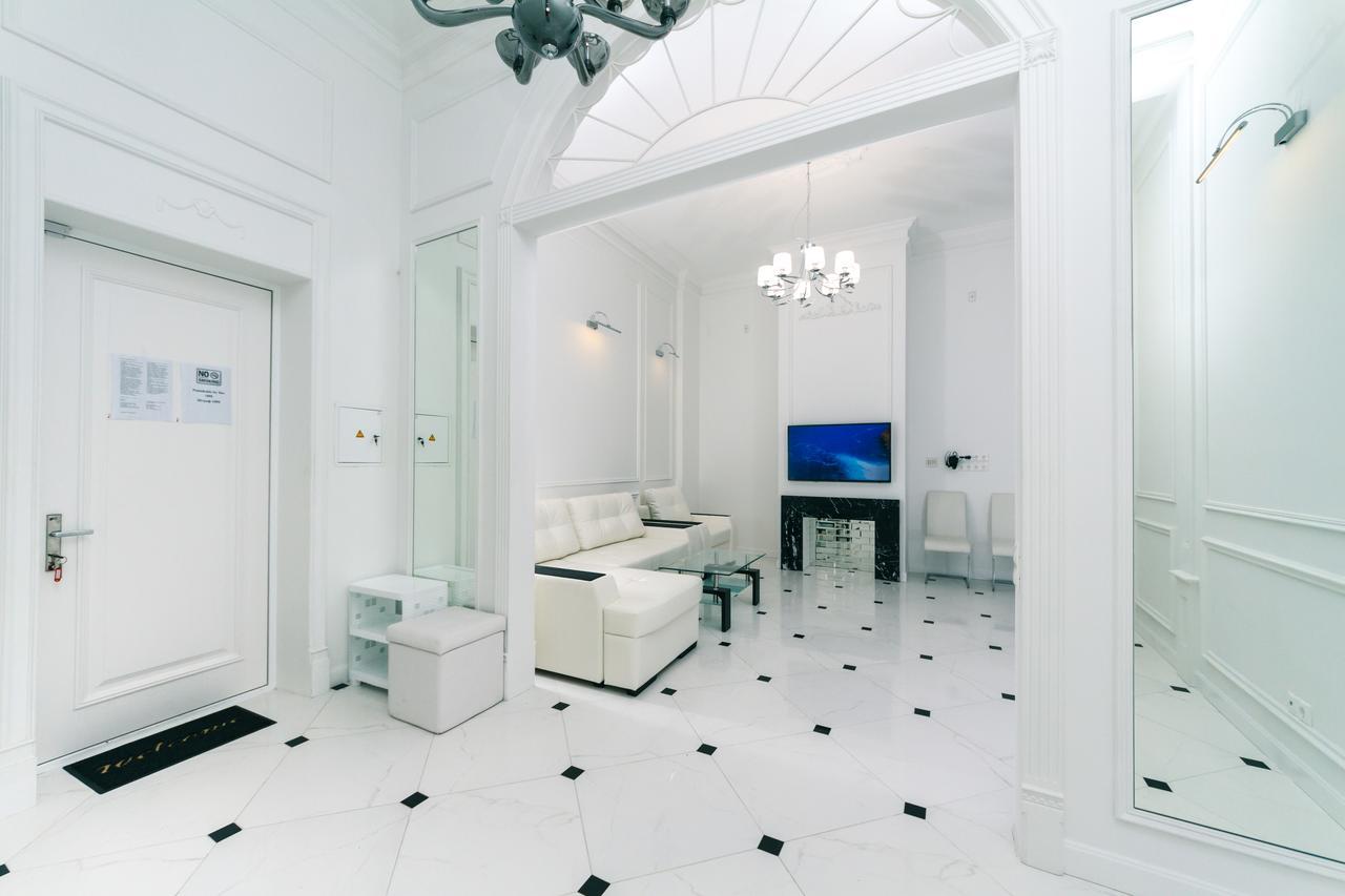 Vip Apartment Near Kreschatyk, 31А Pushkinska Street Kiev Exterior foto